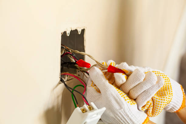 Best Emergency Electrical Repair Services  in Elmira, NY